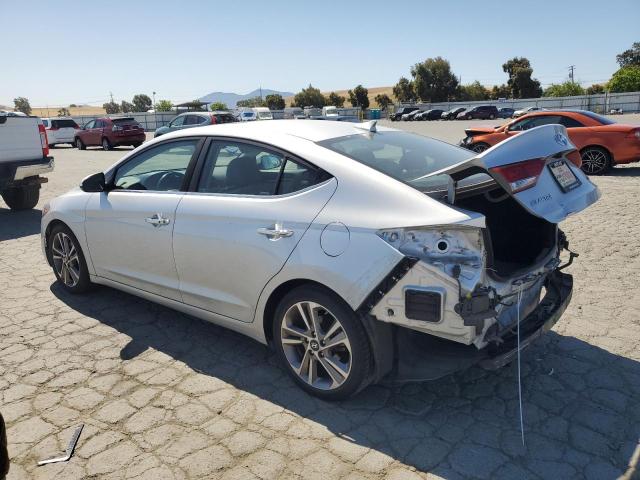  HYUNDAI ELANTRA 2017 Сріблястий