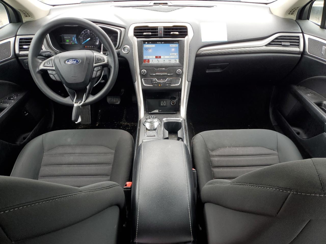 2019 Ford Fusion Se VIN: 3FA6P0LU1KR124775 Lot: 54034825