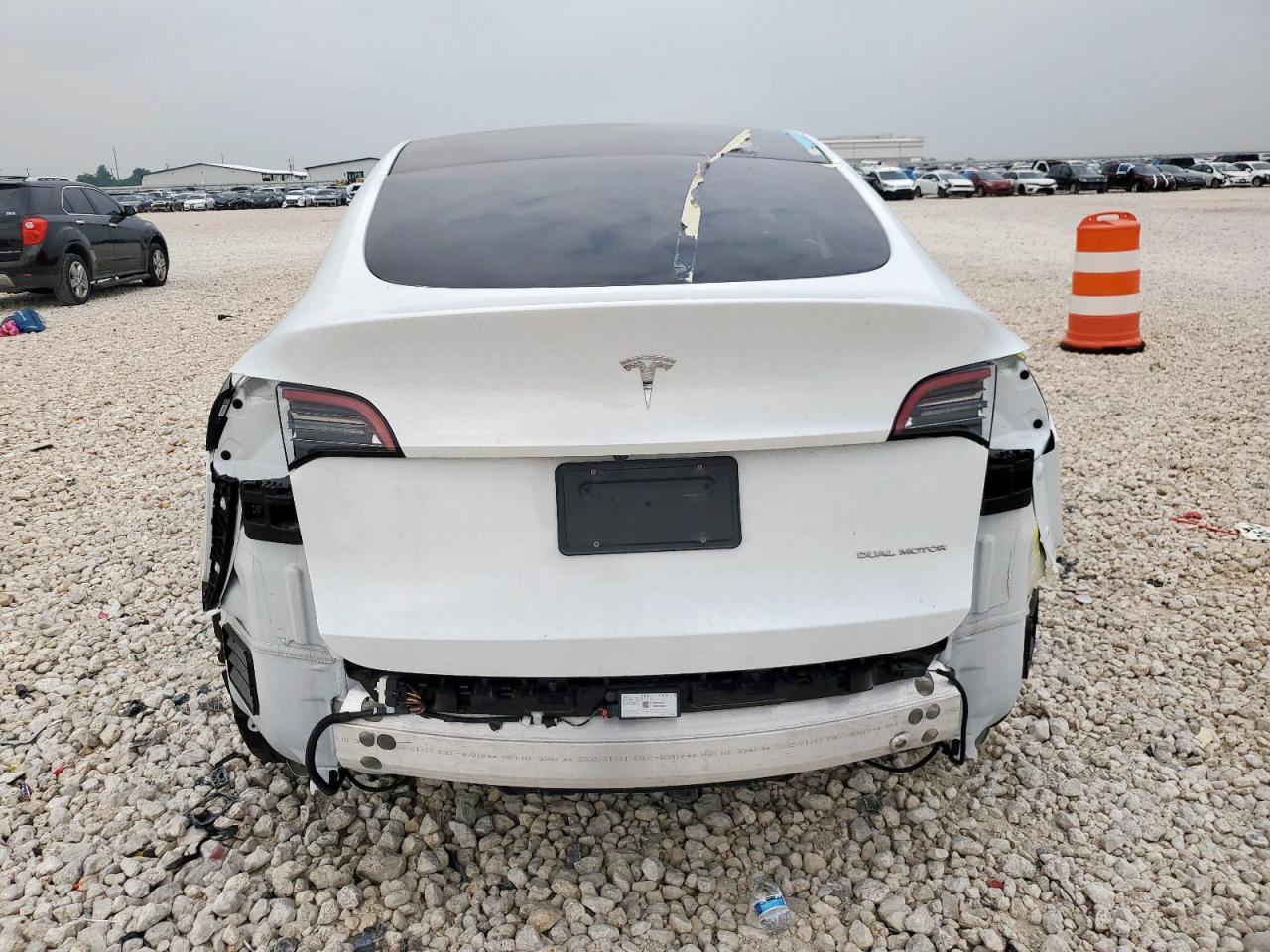 2023 Tesla Model Y VIN: 7SAYGDEE1PA060553 Lot: 57276615