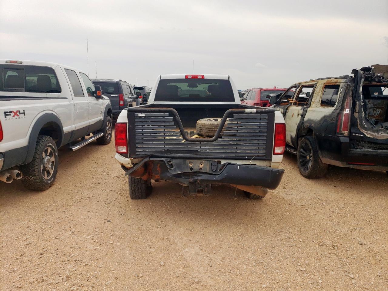 2018 Ram 2500 St VIN: 3C6UR4HL7JG363431 Lot: 56862695
