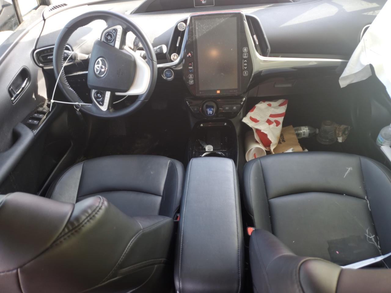 JTDKARFU8J3063058 TOYOTA PRIUS 2018