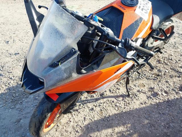 2020 KTM RC 125 18