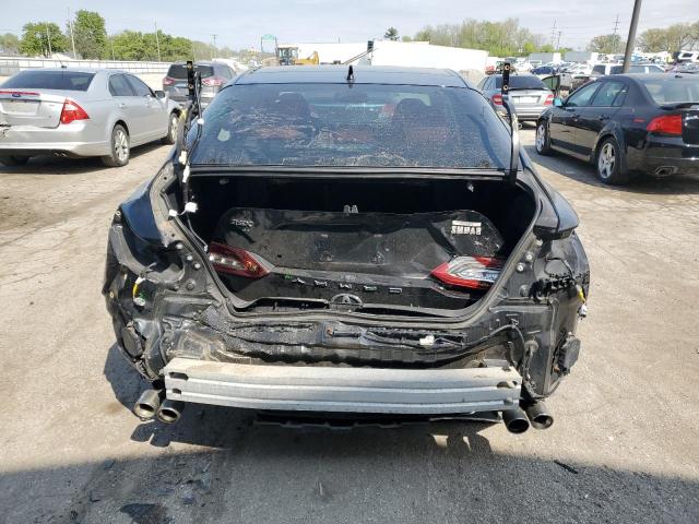  TOYOTA CAMRY 2018 Czarny