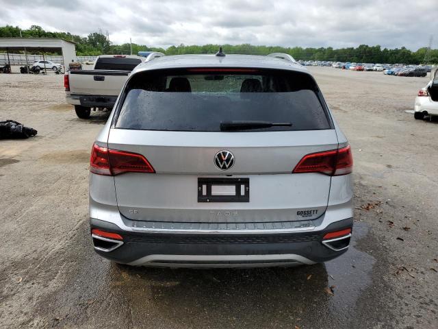  VOLKSWAGEN TAOS SE 2024 Srebrny