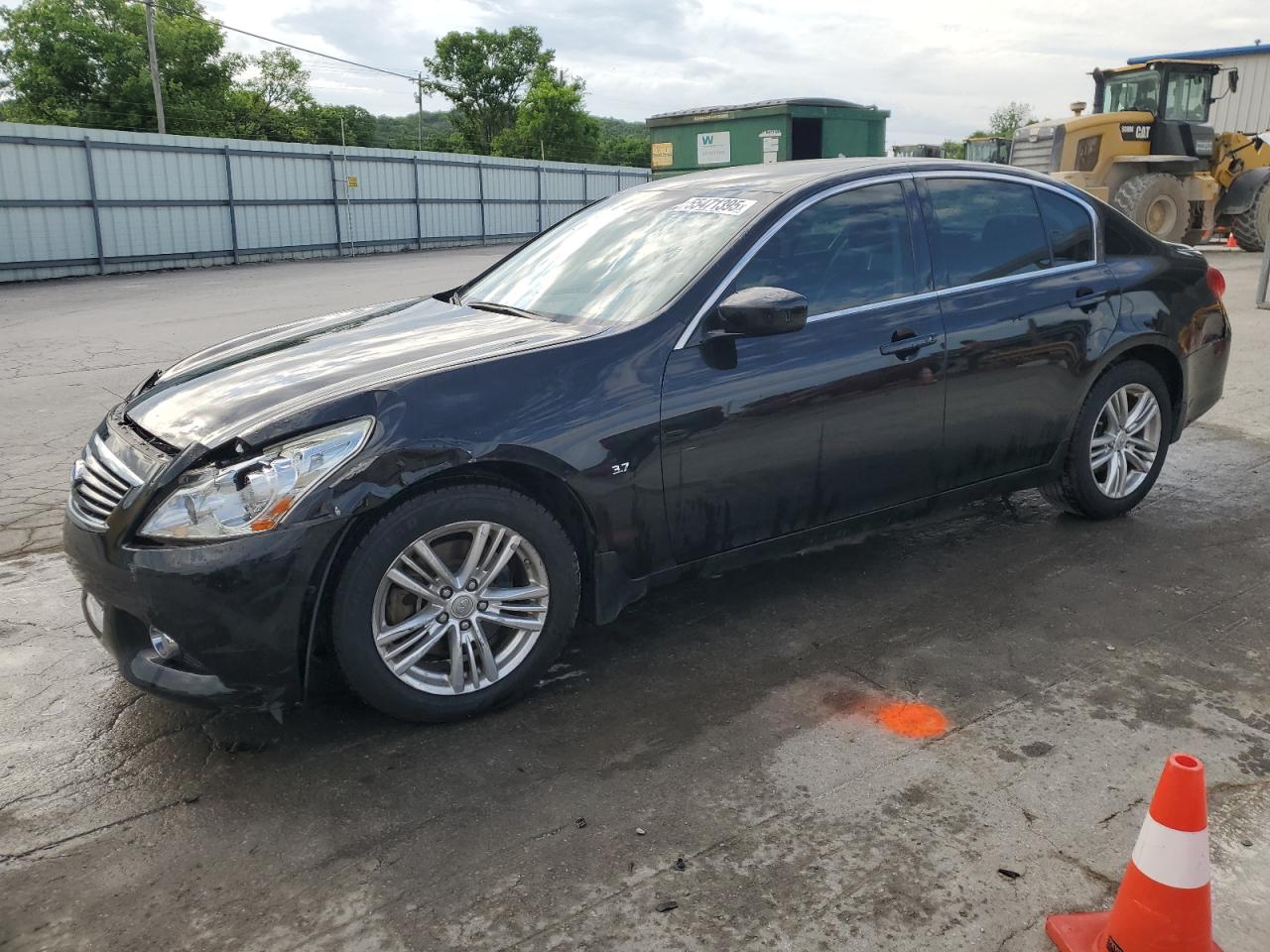 2015 Infiniti Q40 продається в Lebanon, TN - Front End