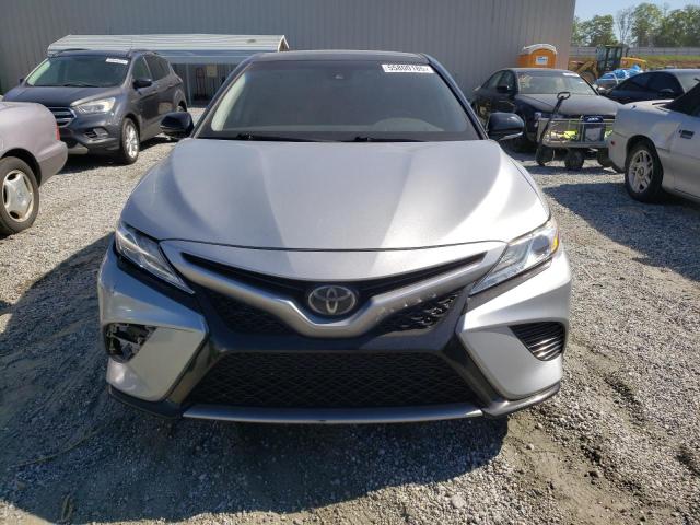 TOYOTA CAMRY 2020 Серебристый