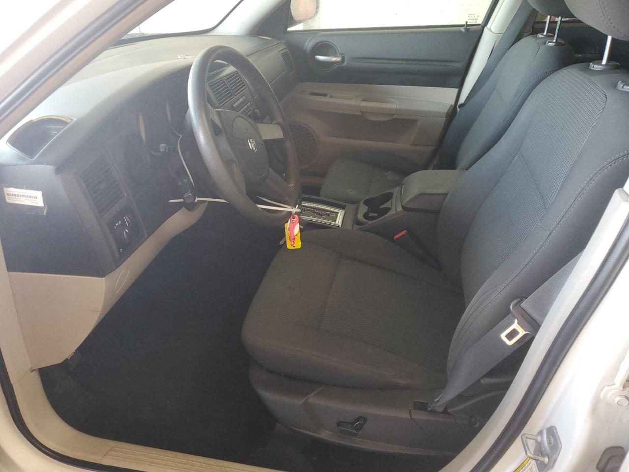 2007 Dodge Magnum Se VIN: 2D4FV47T77H807515 Lot: 58508155