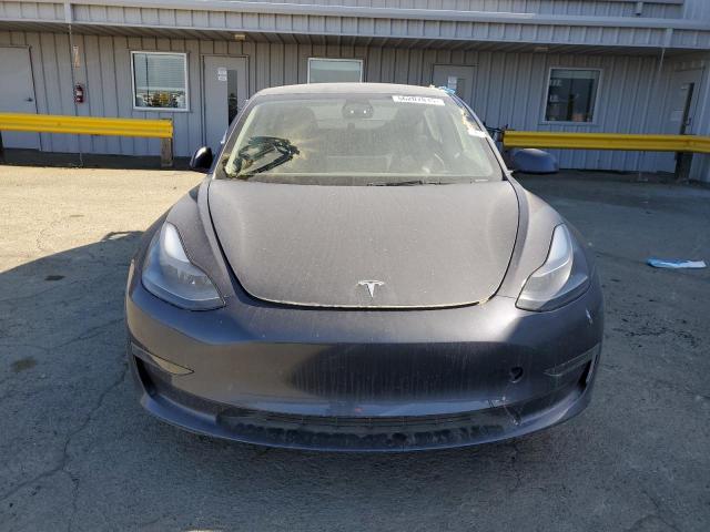  TESLA MODEL 3 2023 Серый
