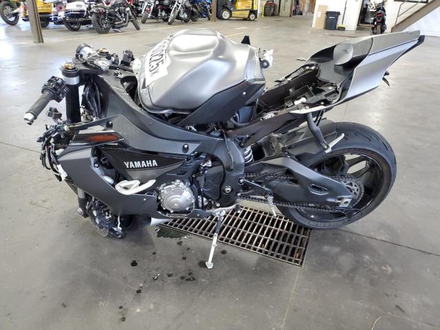 2016 YAMAHA YZFR1   
