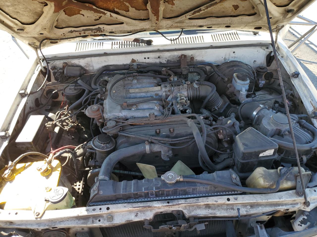 1990 Toyota Pickup Cab Chassis Super Long Wheelbas VIN: JT5VN94T8L0017662 Lot: 56223335