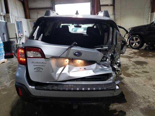 SUBARU OUTBACK 2019 Srebrny