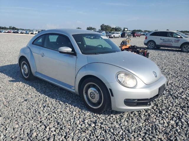 VOLKSWAGEN BEETLE 2012 Srebrny