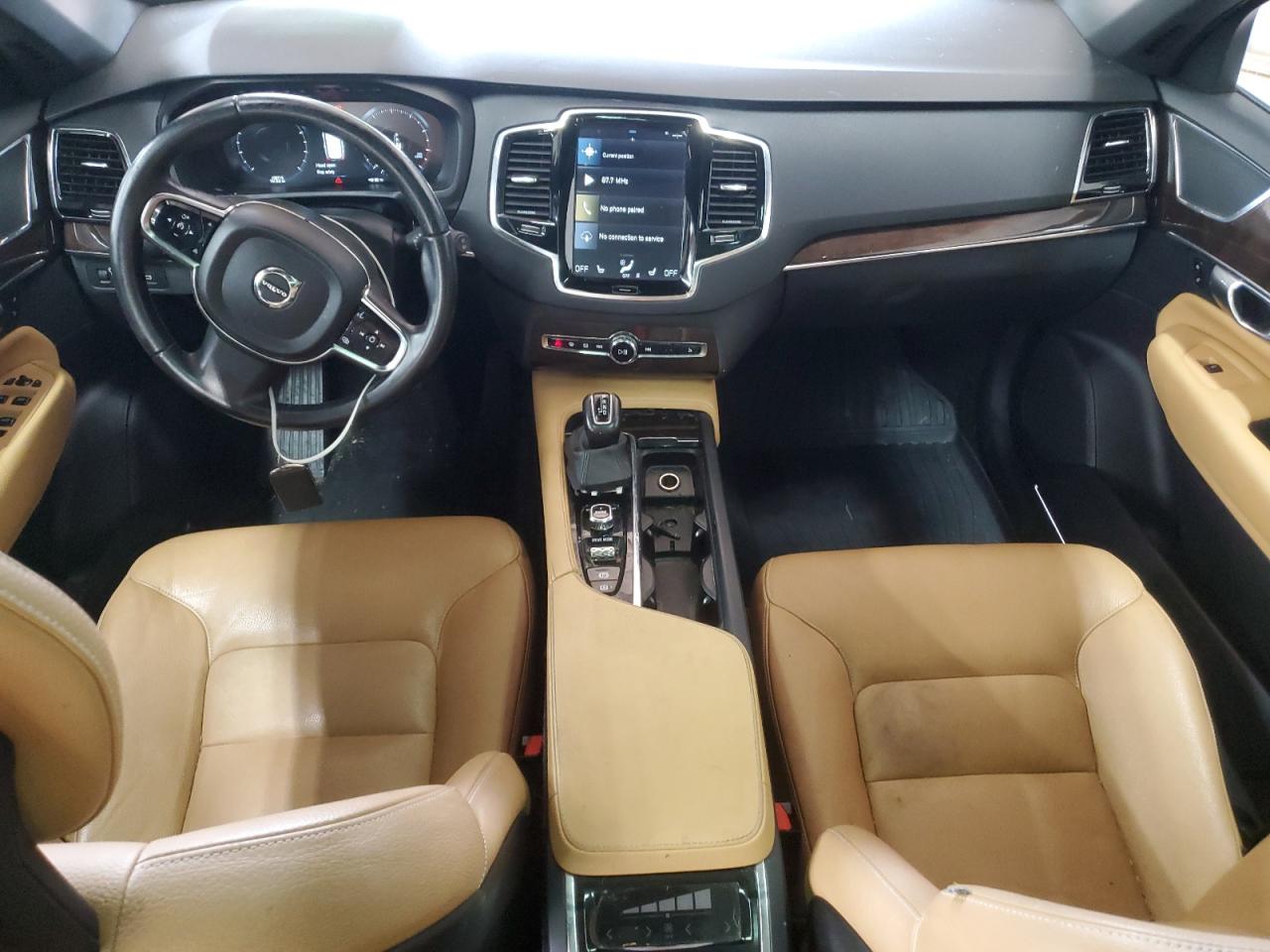 2016 Volvo Xc90 T6 VIN: YV4A22PK8G1044749 Lot: 56698125