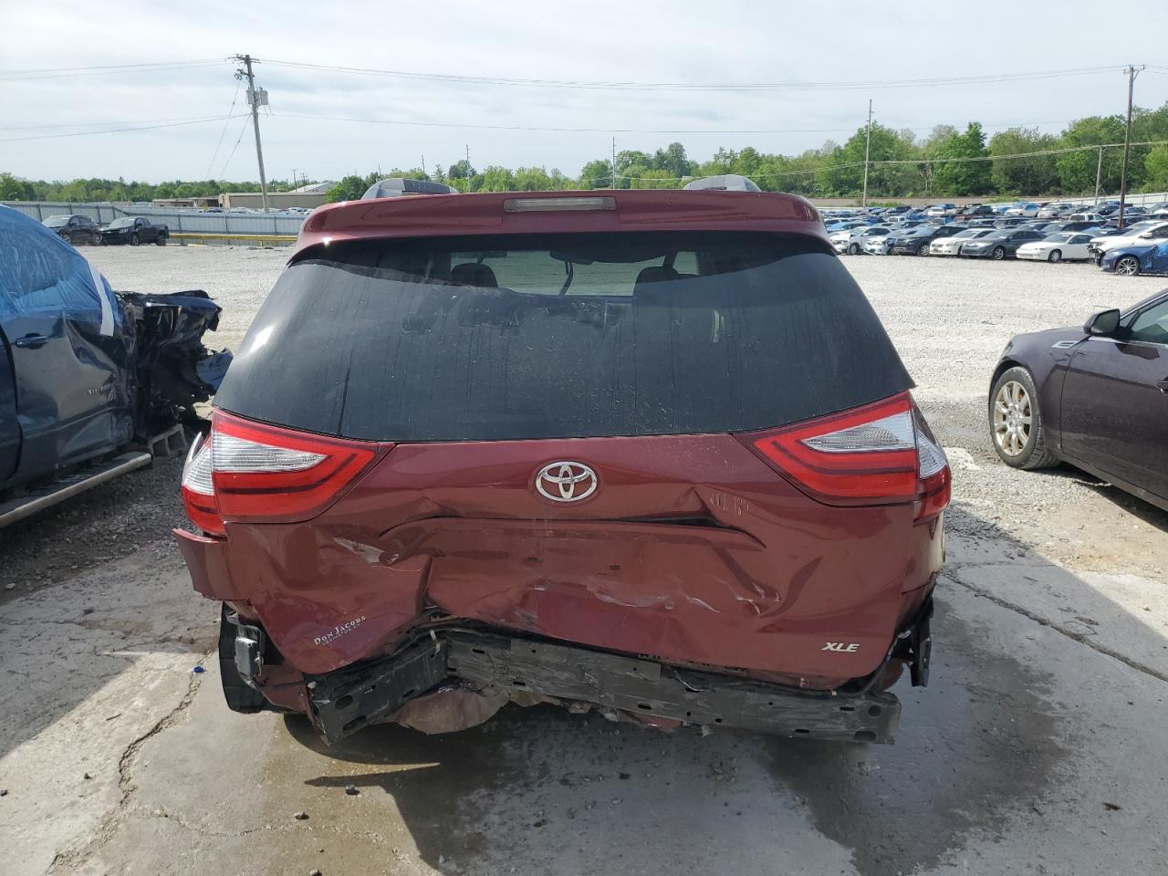 2016 Toyota Sienna Xle VIN: 5TDYK3DC5GS740072 Lot: 56295485