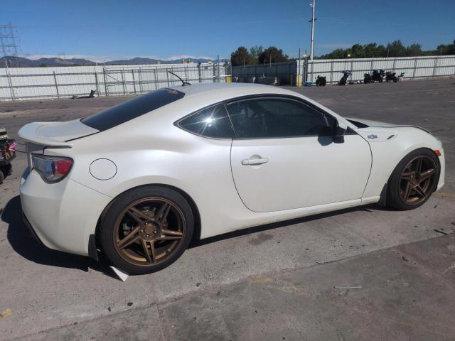  TOYOTA SCION 2013 Белый