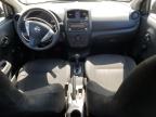 2015 Nissan Versa S იყიდება Mentone-ში, CA - Front End