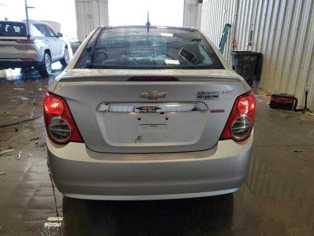  CHEVROLET SONIC 2014 Srebrny