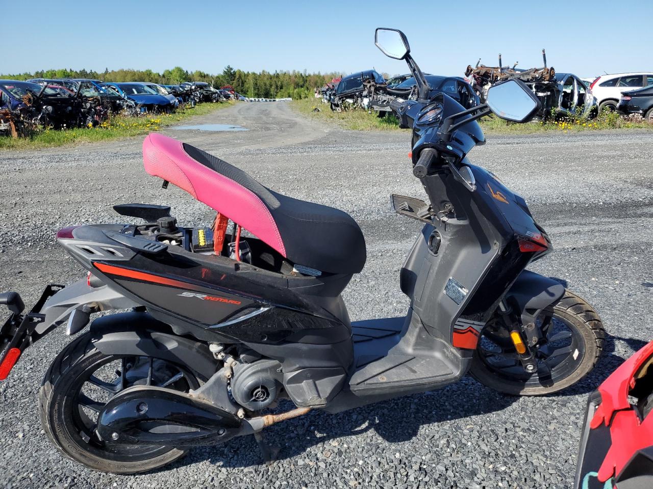 2023 Aprilia Sr Motard 50 for Sale in Montreal-est, QC - Front End