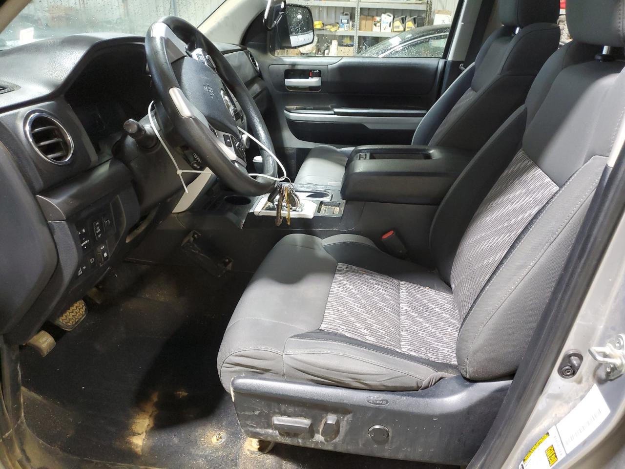 2018 Toyota Tundra Crewmax Sr5 VIN: 5TFDY5F18JX680262 Lot: 56715115