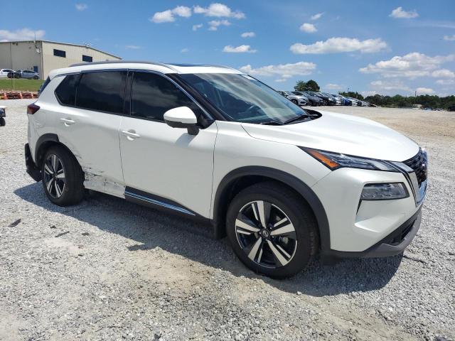  NISSAN ROGUE 2021 Biały