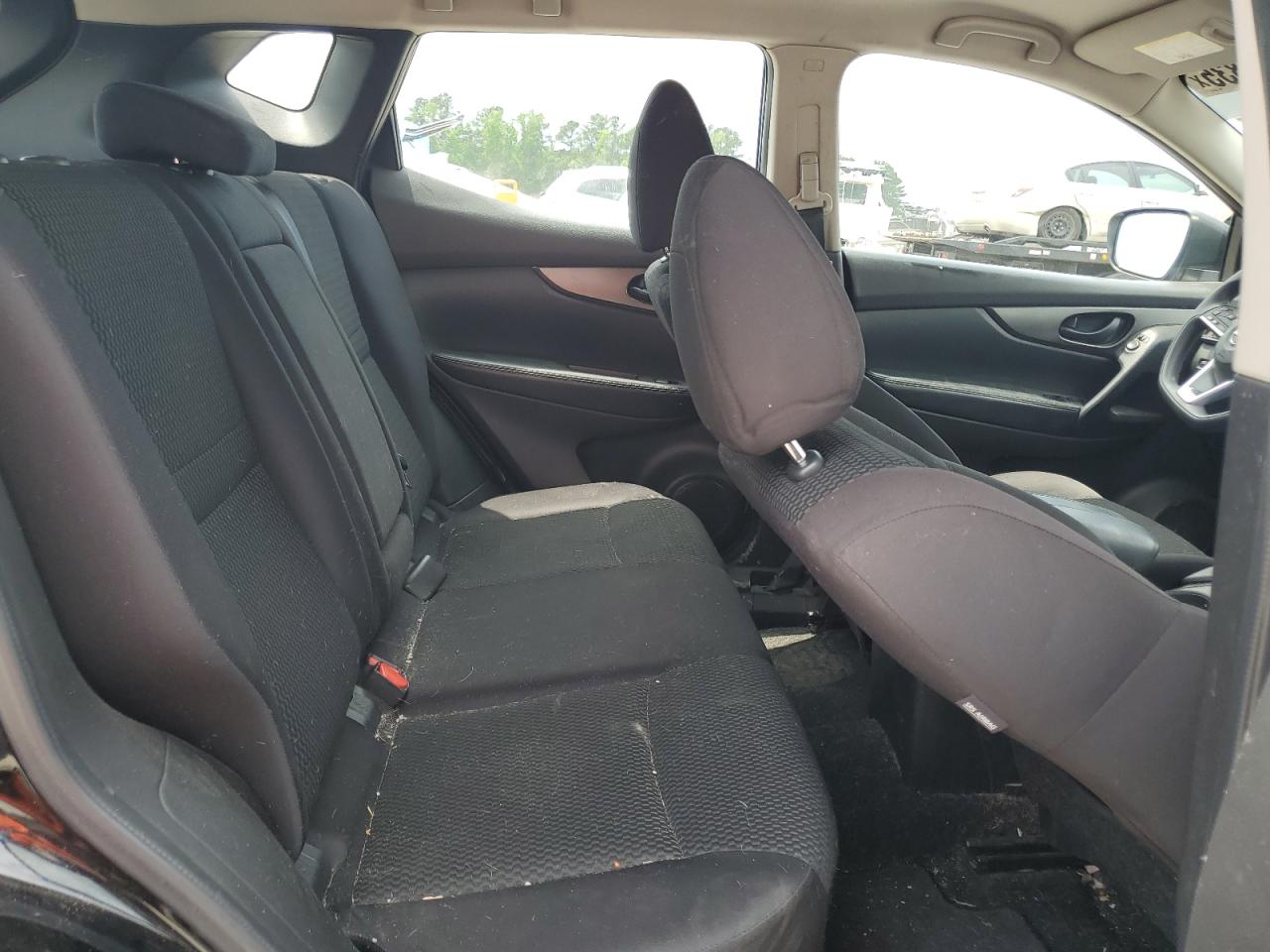 JN1BJ1CR2KW336872 NISSAN ROGUE 2019