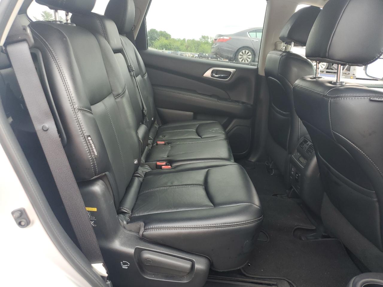 2018 Nissan Pathfinder S VIN: 5N1DR2MM7JC674108 Lot: 57270435