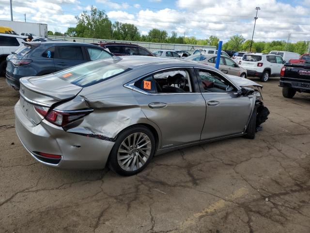  LEXUS ES300 2019 Srebrny