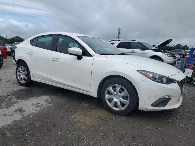 Sedans MAZDA 3 2016 White