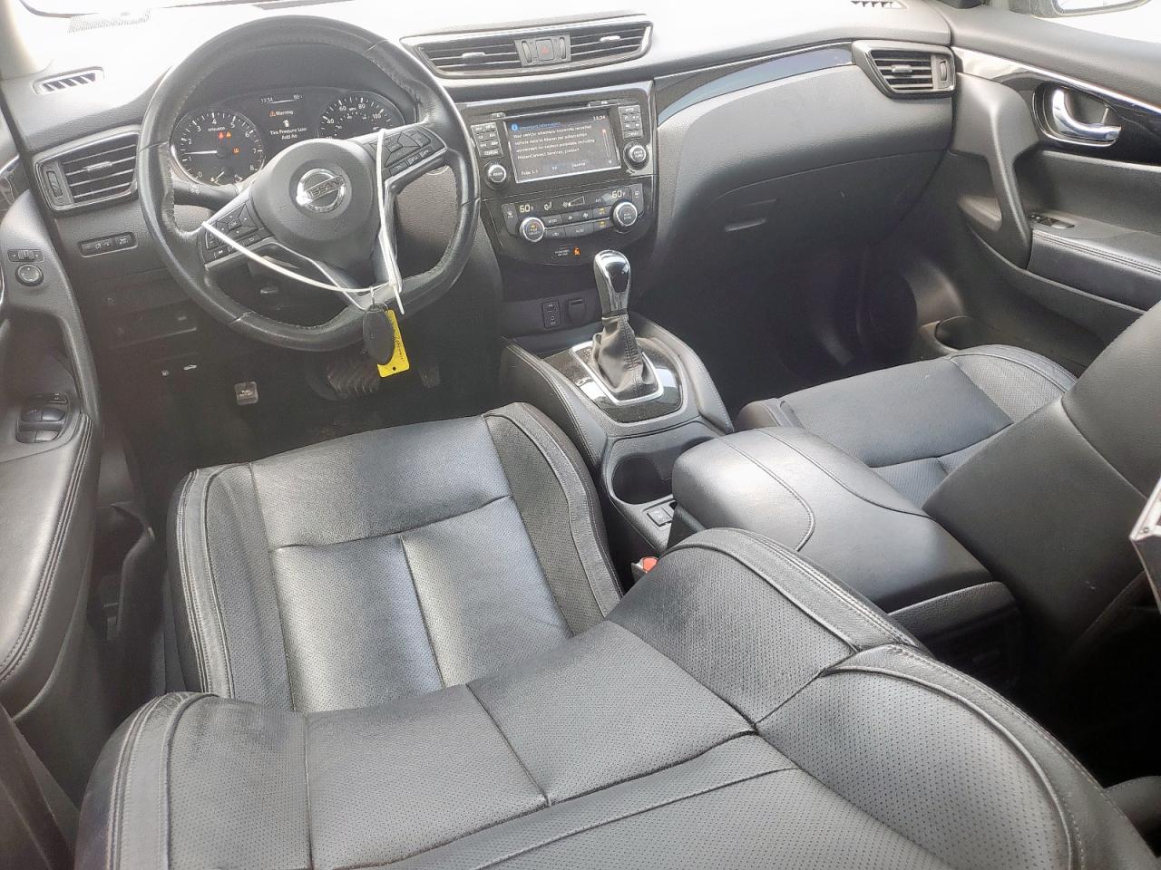 JN1BJ1CP6JW104711 NISSAN ROGUE 2018