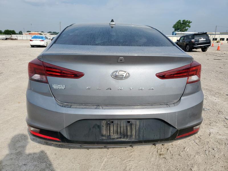  HYUNDAI ELANTRA 2019 Сріблястий
