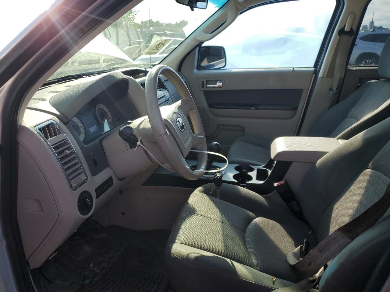 2009 Mazda Tribute I VIN: 4F2CZ02729KM03847 Lot: 88160285