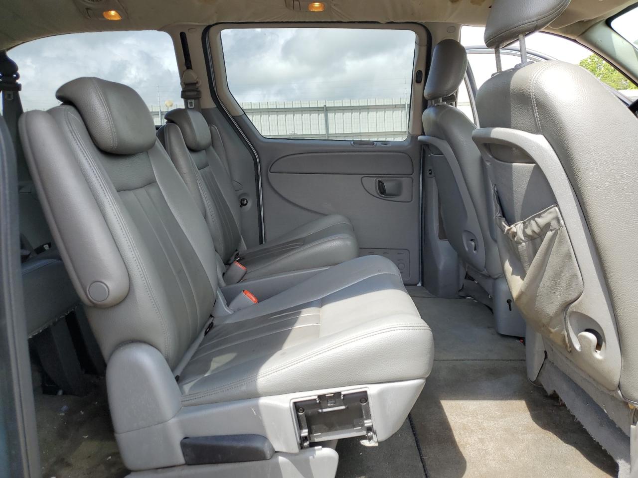 2005 Dodge Grand Caravan Sxt VIN: 2D8GP44L85R443551 Lot: 56646205
