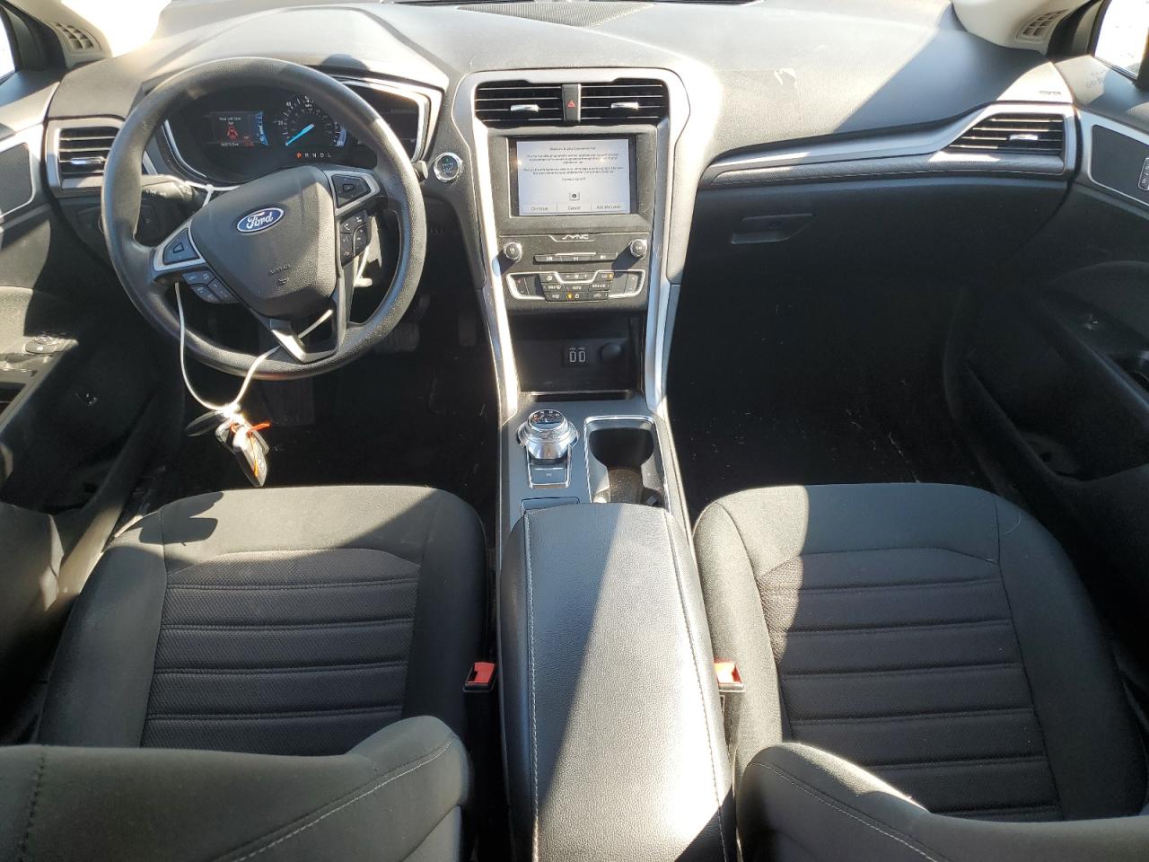 2019 Ford Fusion Se VIN: 3FA6P0LUXKR263979 Lot: 54024835