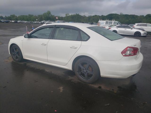  VOLKSWAGEN PASSAT 2013 White