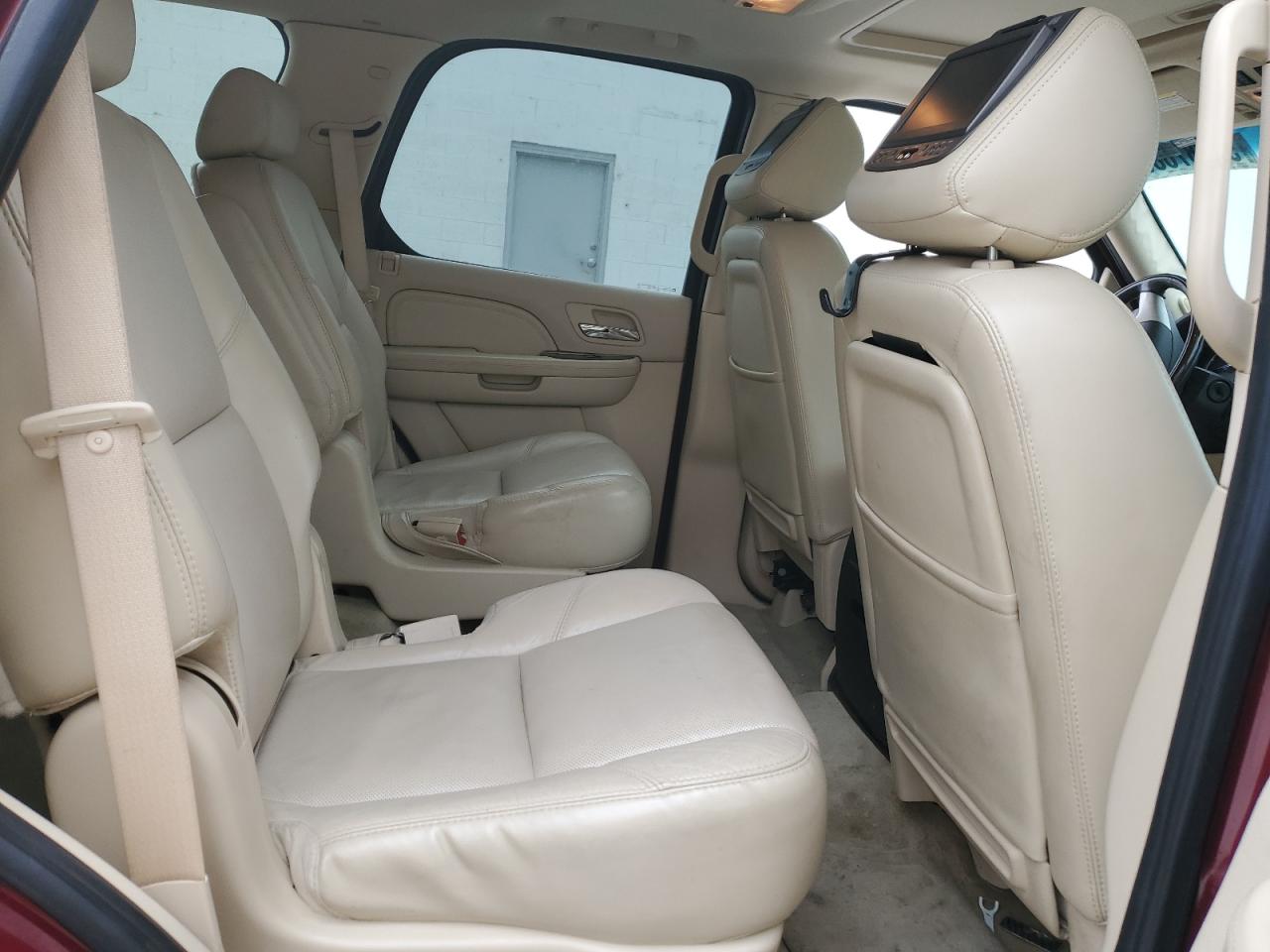 2007 Cadillac Escalade Luxury VIN: 1GYFK63807R329693 Lot: 56887685