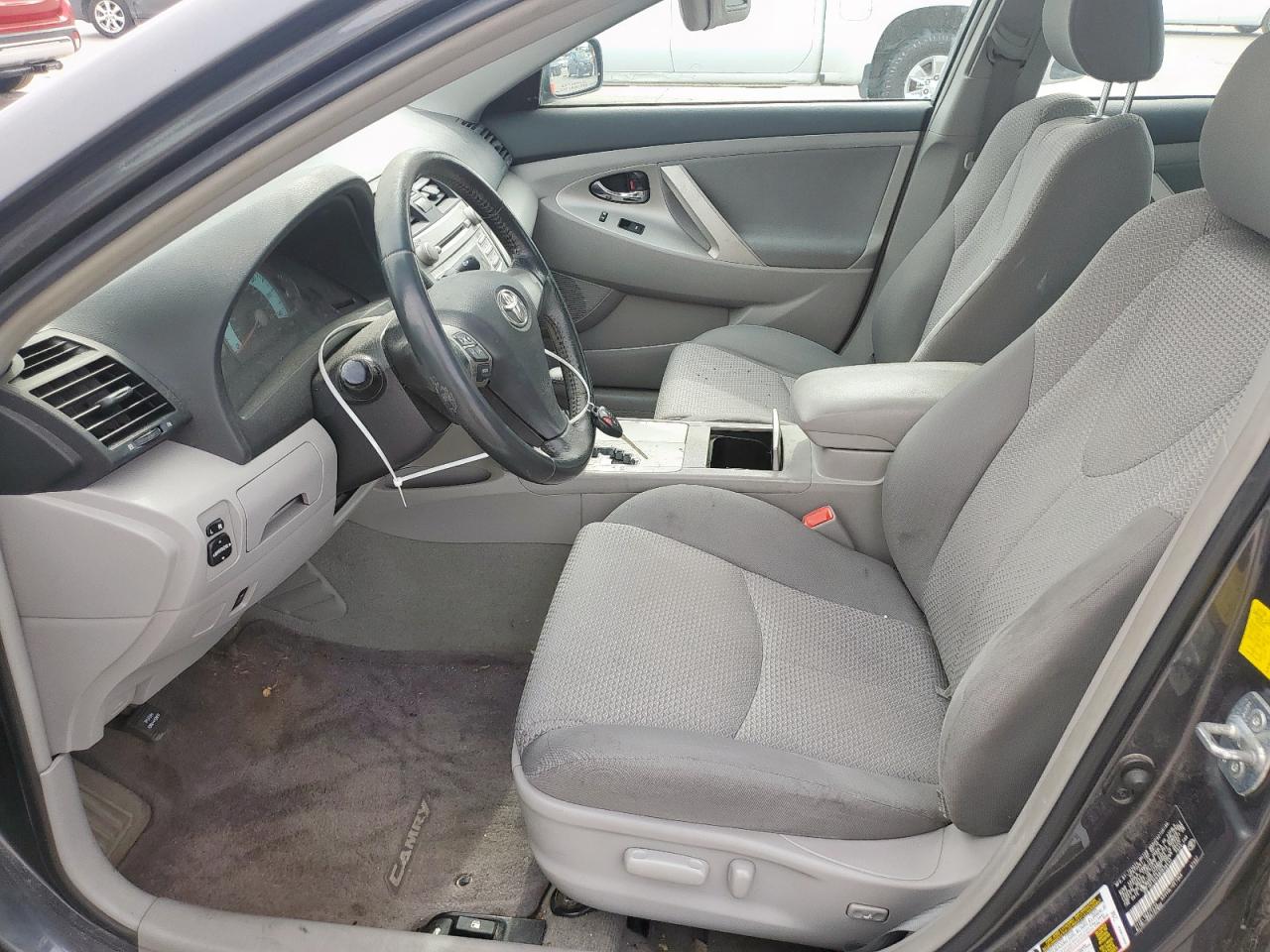 2011 Toyota Camry Base VIN: 4T1BF3EK5BU638433 Lot: 57031845