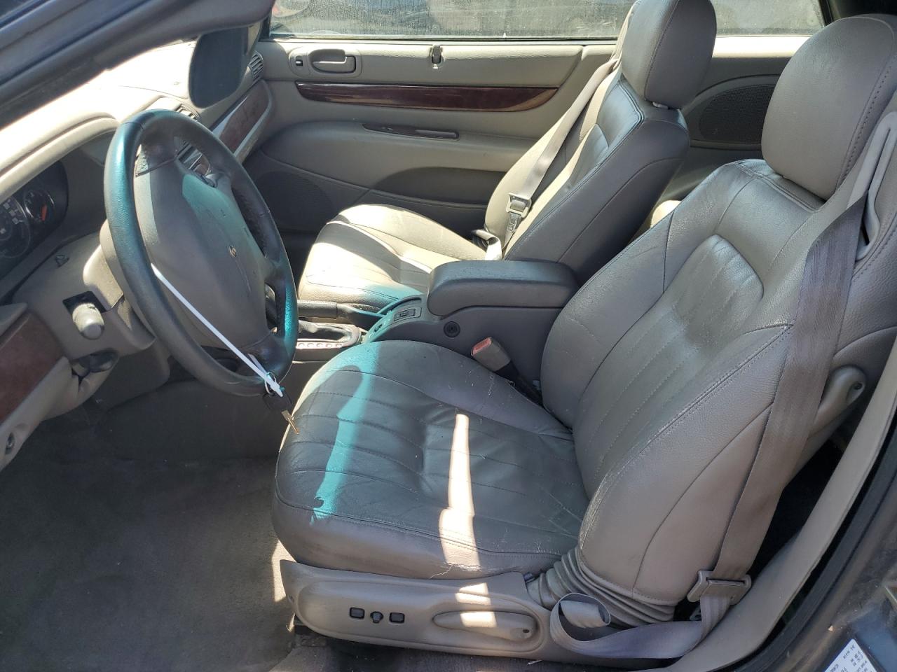 2002 Chrysler Sebring Lxi VIN: 1C3EL55R22N352606 Lot: 58431625