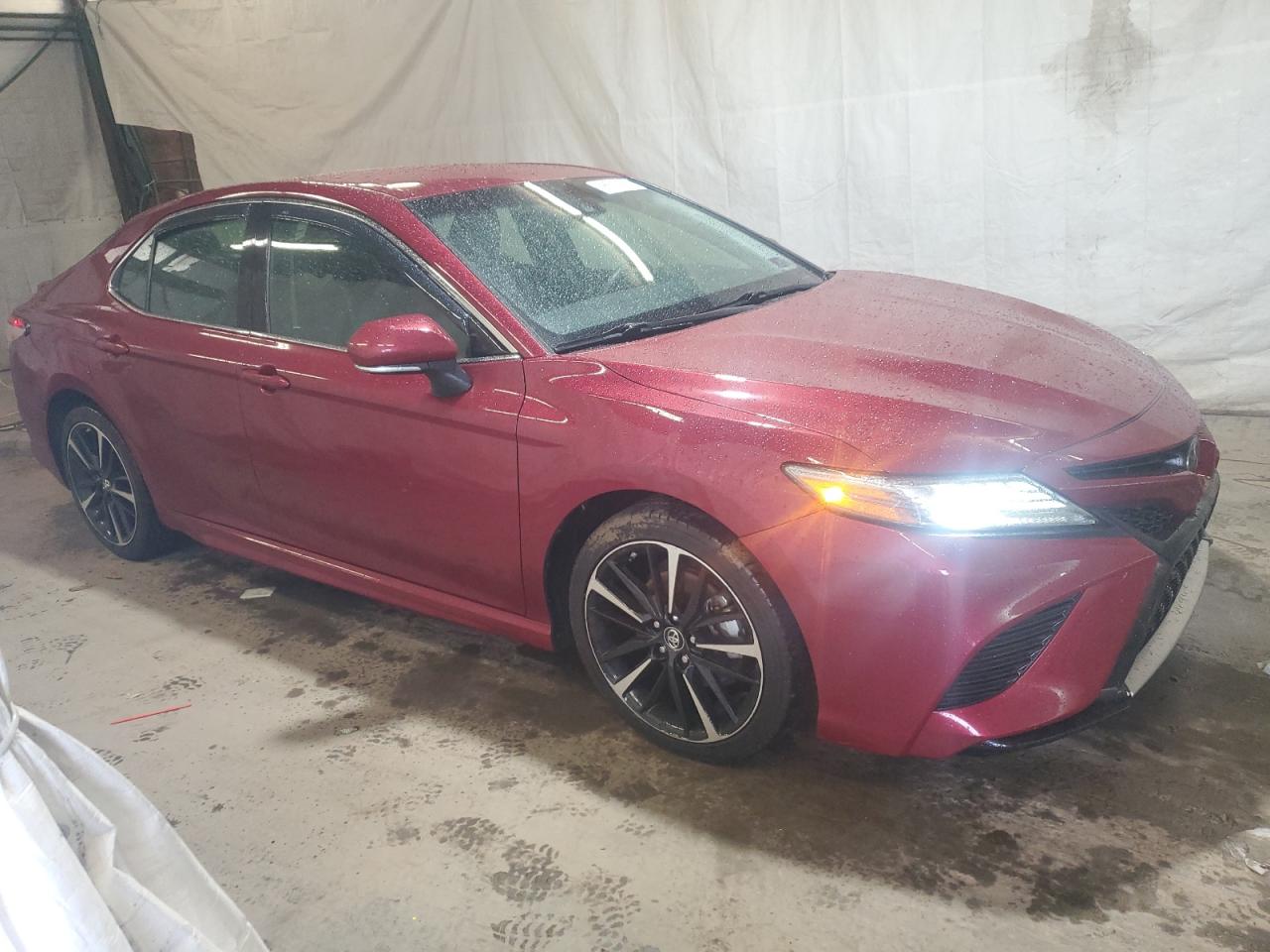 4T1B61HK4JU633688 TOYOTA CAMRY 2018