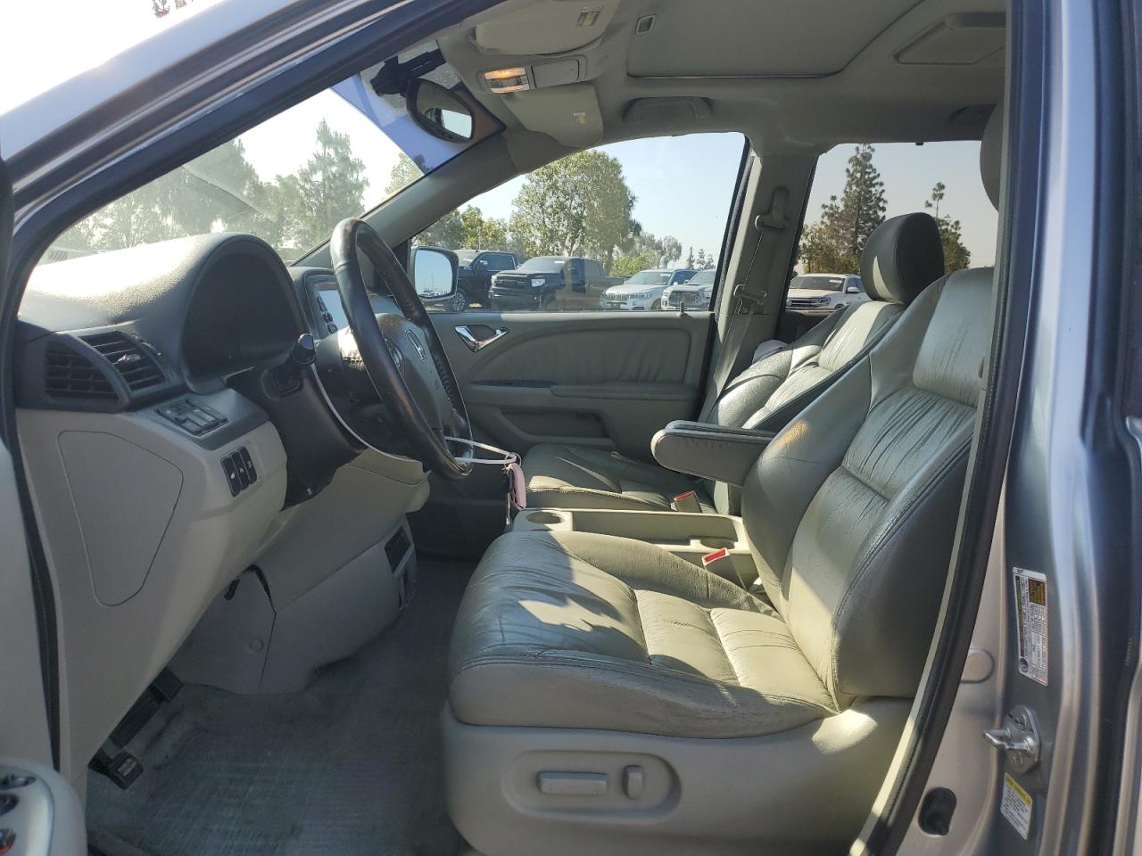 2008 Honda Odyssey Touring VIN: 5FNRL38998B055952 Lot: 57106625
