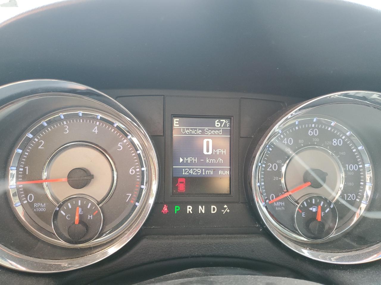 2013 Chrysler Town & Country Touring VIN: 2C4RC1BG1DR570633 Lot: 58738735