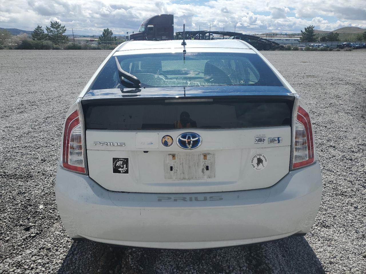 2015 Toyota Prius VIN: JTDKN3DU9F0467807 Lot: 57103875