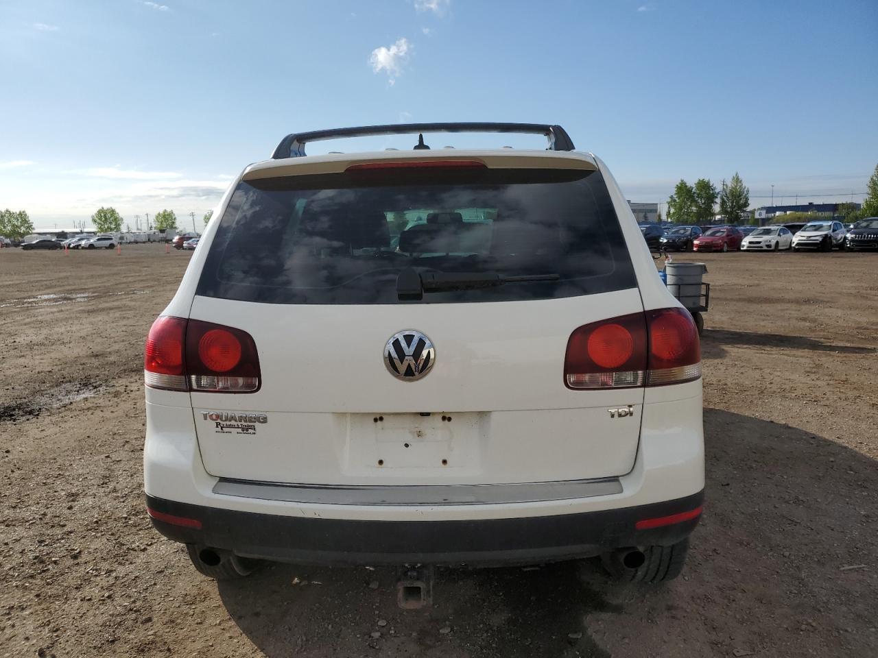 2010 Volkswagen Touareg Tdi VIN: WVGFK6A93AD000178 Lot: 58173585
