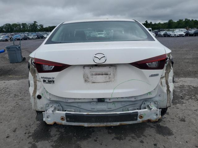 Sedans MAZDA 3 2016 White