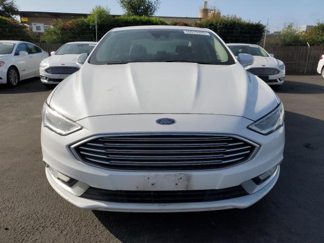 Седаны FORD FUSION 2017 Белый