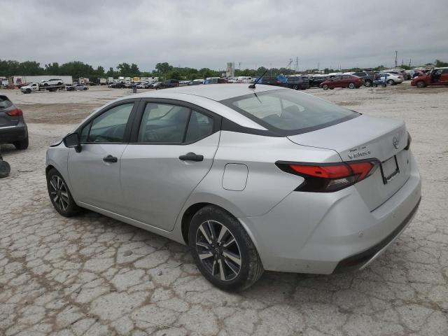  NISSAN VERSA 2024 Сріблястий