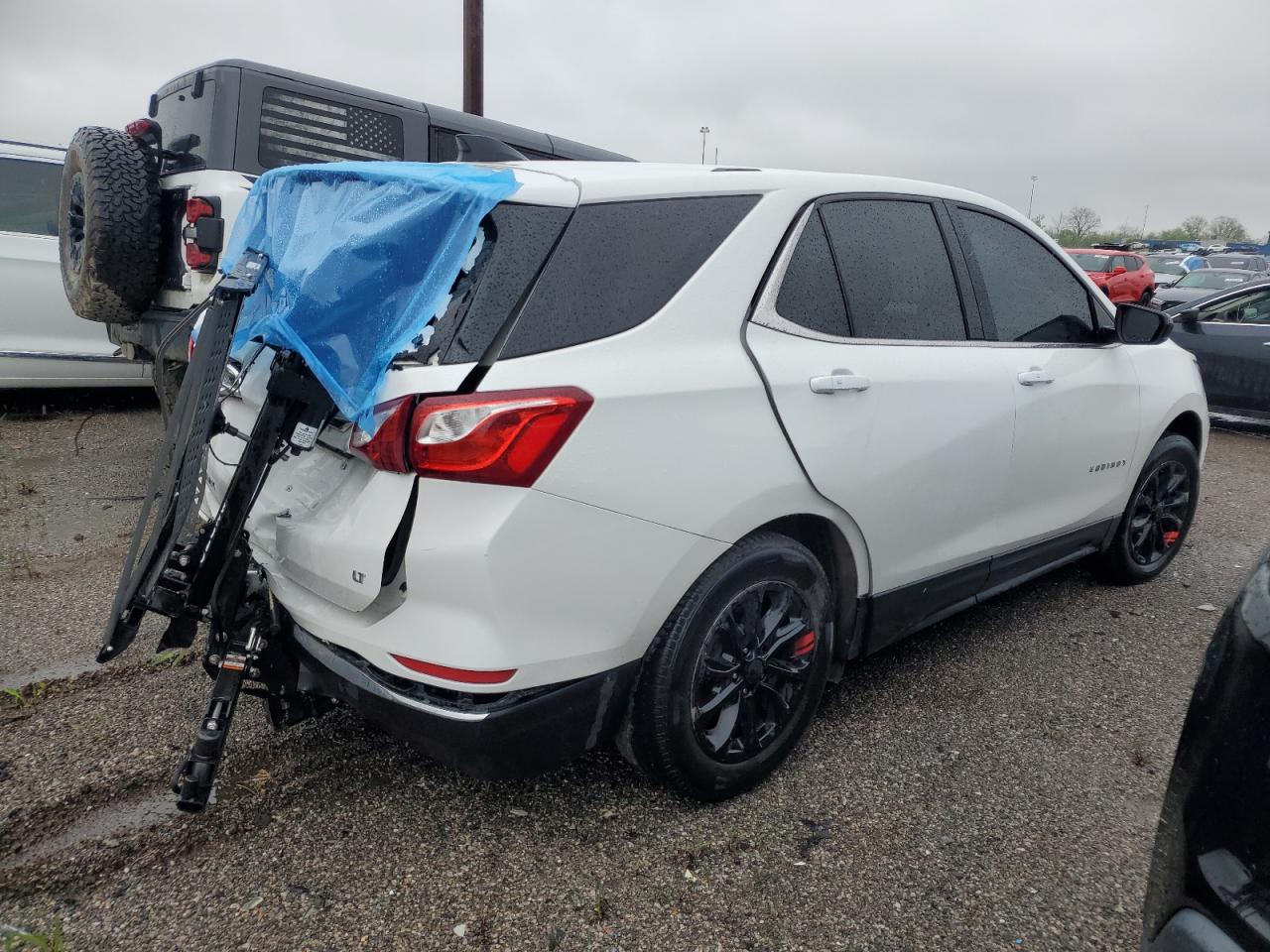 2GNAXJEV1J6195388 CHEVROLET EQUINOX 2018