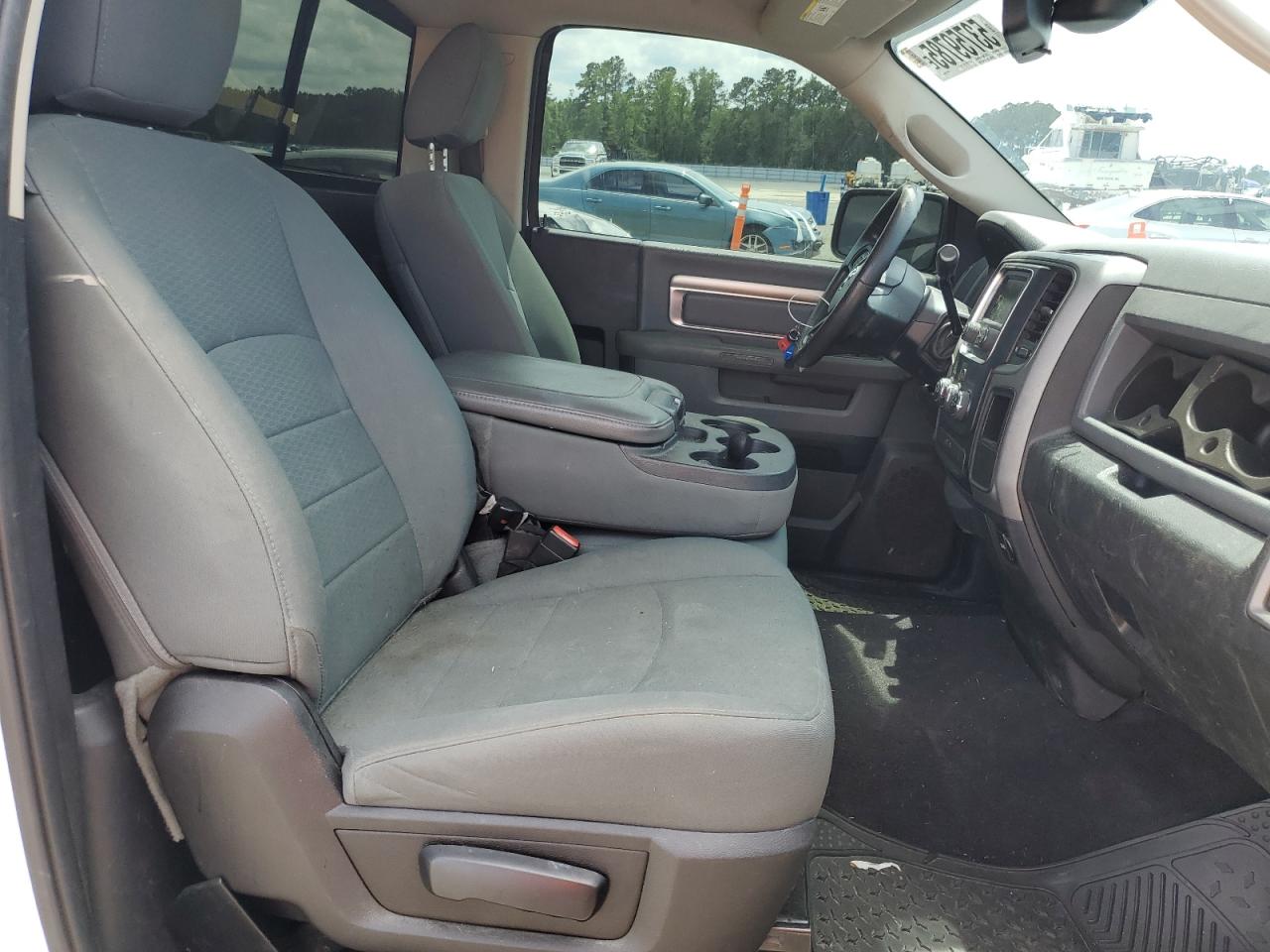 2016 Ram 1500 St VIN: 3C6JR6DT6GG255850 Lot: 53759785