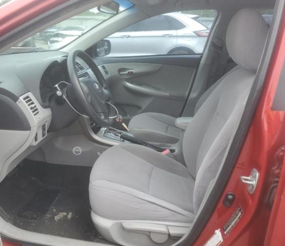  TOYOTA COROLLA 2013 Czerwony