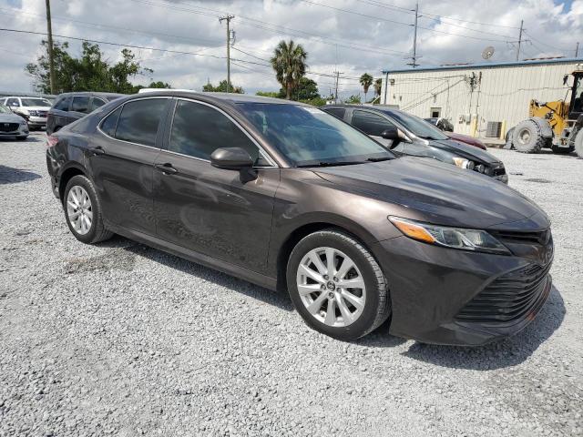 TOYOTA CAMRY 2018 Серый