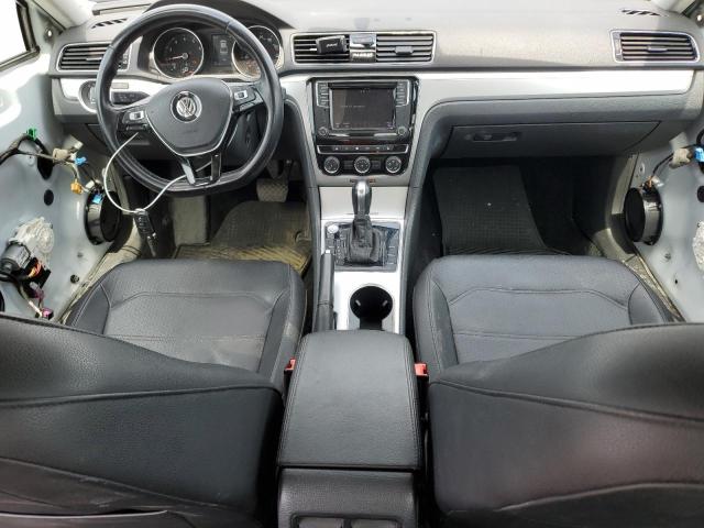  VOLKSWAGEN PASSAT 2019 Biały